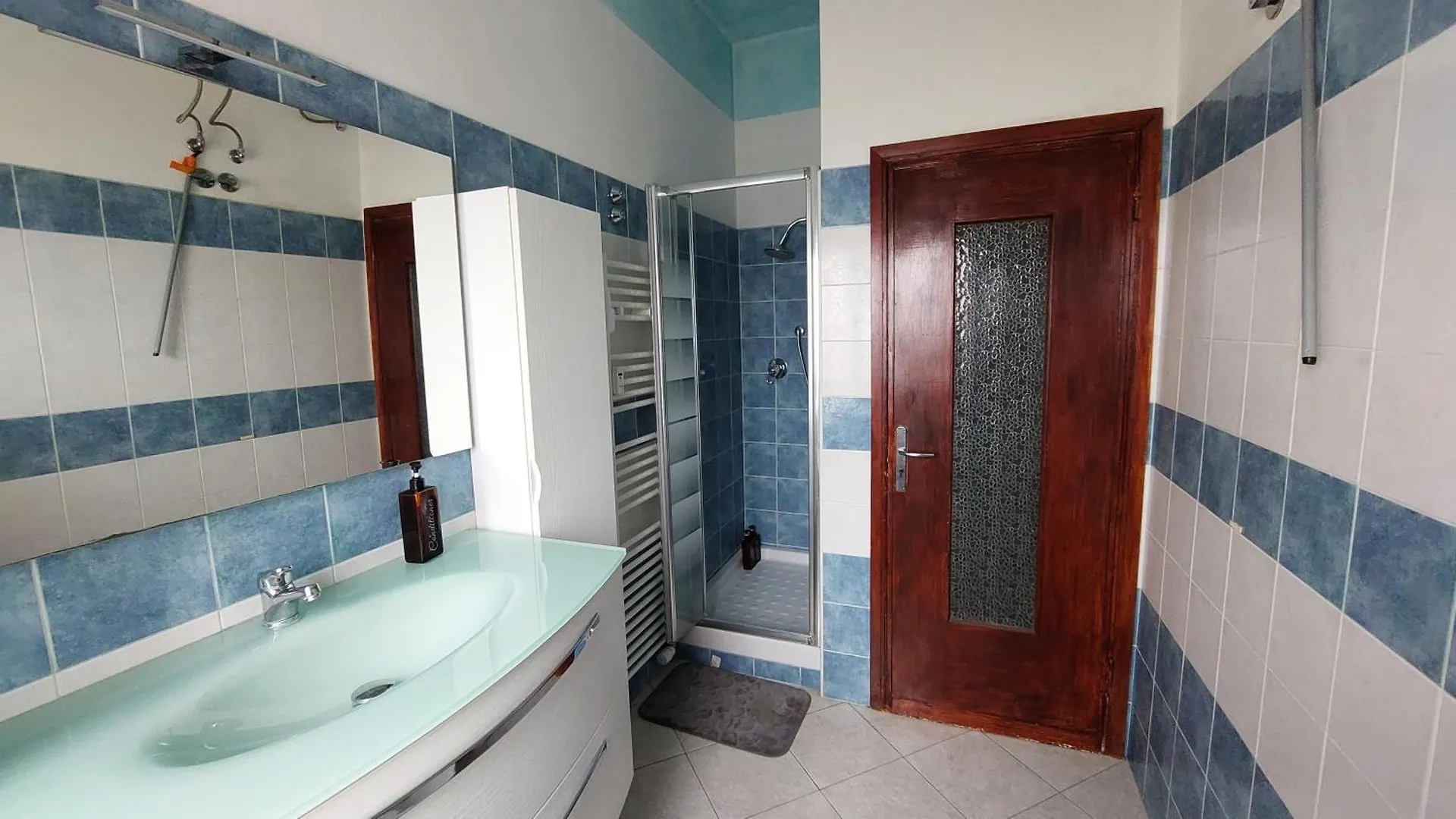Eden Guesthouse Bolonia Pensión
